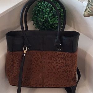 EUC Conceal Carry Leather Purse